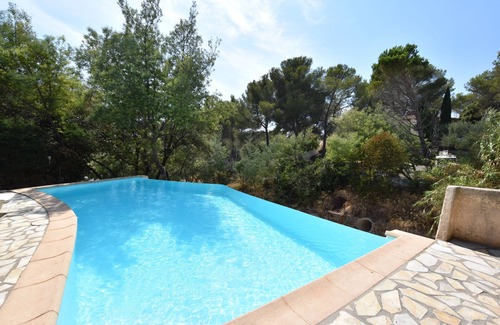 Boulouris-sur-Mer Villa | Guest room - very comfortable villa with swimming pool and close to the sea