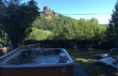Jassat House | GUEST ROOMS in the Volcanoes Park of Auvergne
