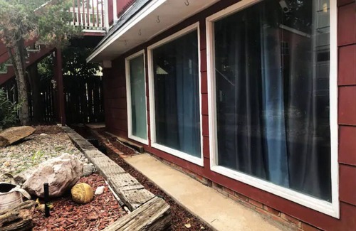 Colorado Springs House | Guest Suite at Red Rock ✦ Best COS Area❣
