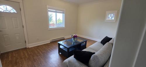 Victoria House | Guest Suite in Langford Victoria