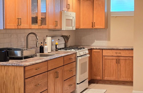 Nutley Apartment | Guest Suite in Nutley-near NYC