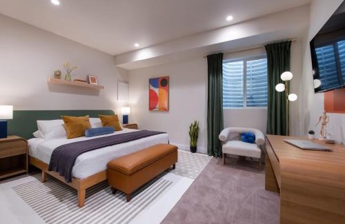 Berkeley House | Guest Suite Near Tennyson W Fenced Outdoor Area