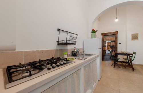 Galatone Apartment | GuestHost - Palazzo Rolli La Stanza della Libreria