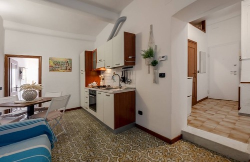 Portovenere Apartment | GuestHost - The House on the Embankment