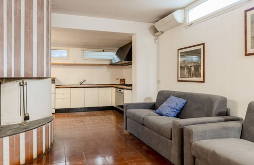 Viareggio Villa | GuestHost - Villa Tina!