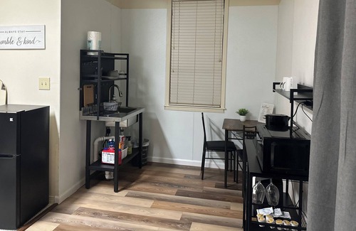 Little Rock Apartment | Guesthouse in the ❤️ west LR