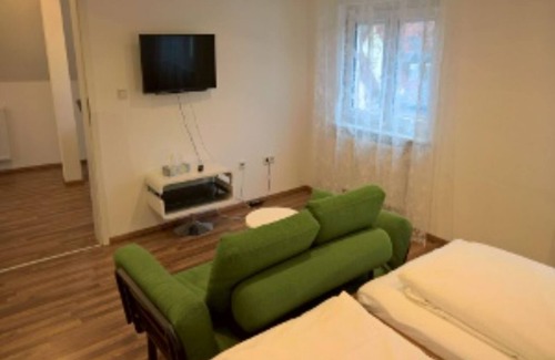 Dambach Apartment | Guesthouse Natalia - Apartment 4 on the top floor