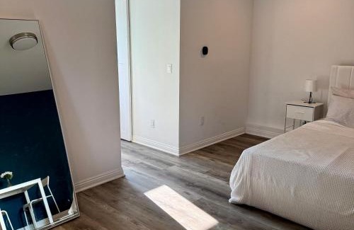 North Hollywood House | Guesthouse