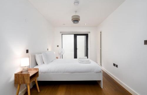 Thamesfield Apartment | GuestReady - A Stylish Haven in London