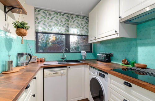 Tachbrook Apartment | GuestReady - Beautiful 2BR Townhouse w Garden