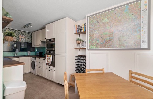 Tachbrook Apartment | GuestReady - Beautiful 2BR Townhouse w Garden