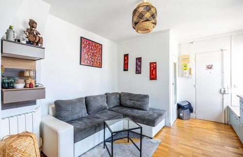 Flandres Apartment | GuestReady - Bright Stay Steps from the Metro