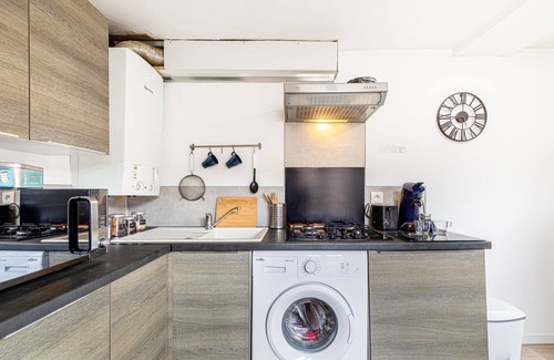 Drancy Apartment | GuestReady - Canal-side Comfort in Business Bay