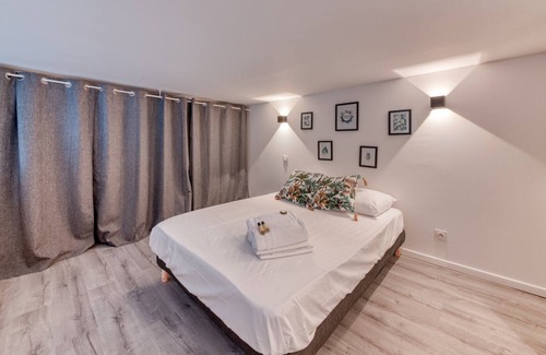 Republique - Tolstoi Apartment | GuestReady - Chic Duplex in Villeurbanne