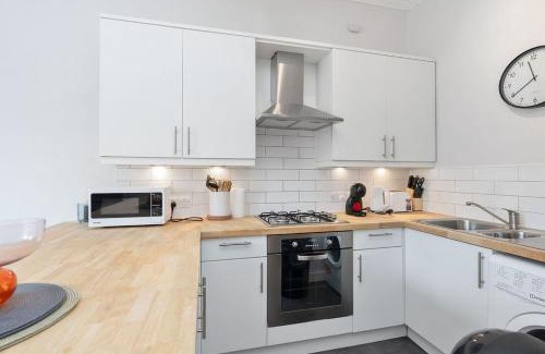 West End Apartment | GuestReady - Enchanted stay in Edinburgh