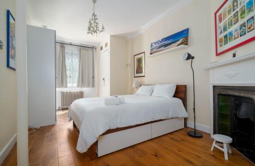 Camberwell Green Apartment | GuestReady - Former Pub-Turned-One Bedroom Flat