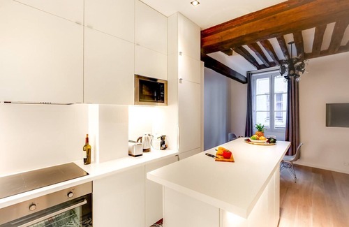 Les Halles Apartment | GuestReady - Heart of Paris Flat
