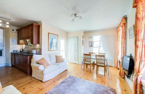 Old Town Apartment | GuestReady - Historic Edinburgh Old Town Apartment