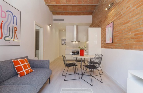 El Parc i la Llacuna del Poblenou Apartment | GuestReady - Lovely home in the heart of Barcelona