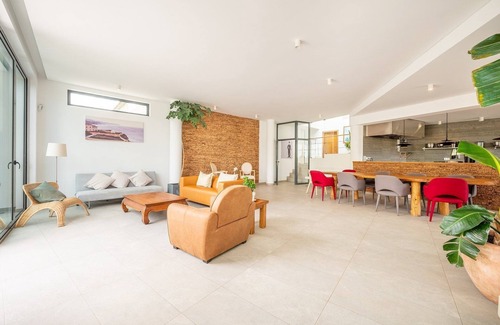 Barril de Cima Villa | GuestReady - Luxury Beach Villa with Private Pool
