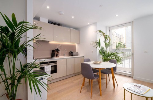 Ravenscourt Park Apartment | GuestReady - Modern Studio for 2 in Albion Court