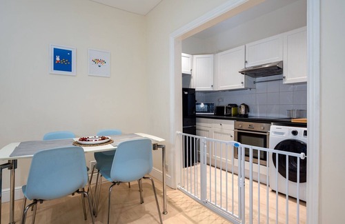 West Kensington Apartment | GuestReady - One modern stay in Kensington