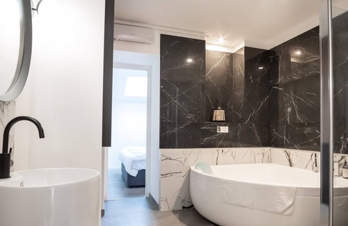Poincare - Foch - Anatole France - Croix de Bourgogne Apartment | GuestReady - Ray of sunshine in the city centre