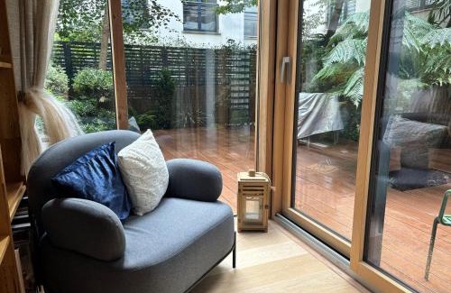 Passy Apartment | GuestReady - Spacieux apt. avec cour privative
