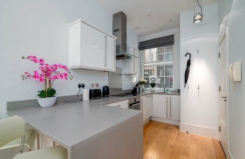 Covent Garden Apartment | GuestReady - Stunning Covent Garden 2BR Duplex