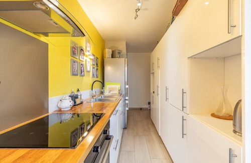 Quartier de la Salpetriere Apartment | GuestReady - Stylish Duplex with Terraces and View