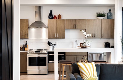 Eighth Avenue Condo | Gulch - Custom Nashville Vacation