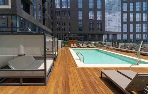 The Gulch Apartment | Gulch Luxe Apartment with Pool Access
