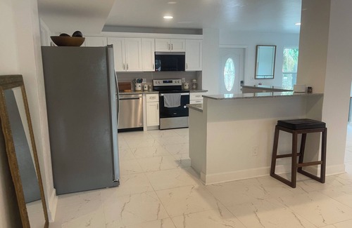 Bonita Springs House | Gulf access. FREE Kayaks,SUP’s & Canoe.Bring your boat,bring the pups!
