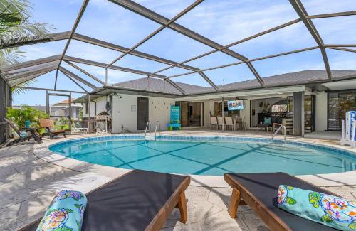 Cape Coral House | Gulf Access, Kayaks, Heated Pool - Cape by the Ocean - Roelens