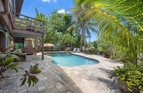 North Naples House | Gulf Access Waterfront Oasis with Heated Pool! Near Beach & Mercato!
