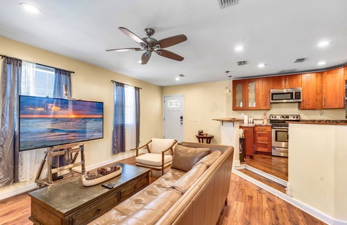 Apalachicola House | Gulf Breeze Home Away