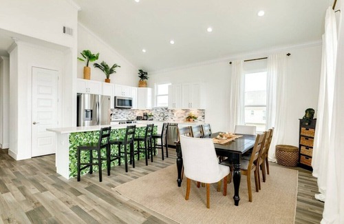 Terramar Beach House | Gulf Breezes, Stunning Kitchen & Decor!