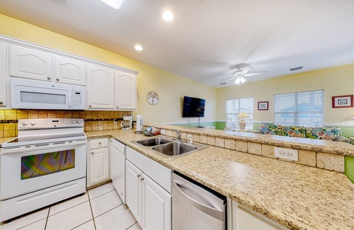 Southpointe House | Gulf Escape w/Shared Pool, Beach Access, Free WiFi, & Great Location Near Town
