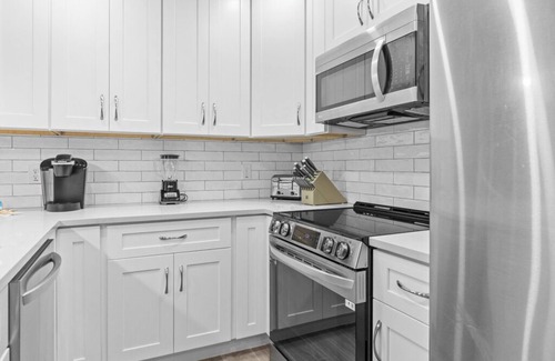 Sanibel Condo | Gulf-Front Bliss Awaits: Remodeled Villa Sanibel Condo Steps from the Beach