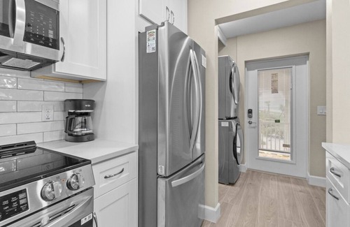 Sanibel Condo | Gulf-Front Bliss Awaits: Remodeled Villa Sanibel Condo Steps from the Beach