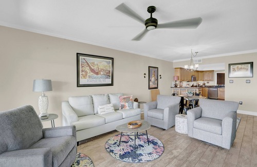 Ono Island Condo | Gulf Front Condo | Bring Your Boat! | Liquid Life