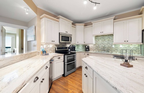 Orange Beach Condo | Gulf Front Condo | Outdoor Pool & Grill!