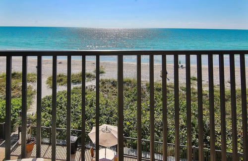 Belleair Beach Condo | Gulf-front condo with pool, amazing views & central AC - dog-friendly