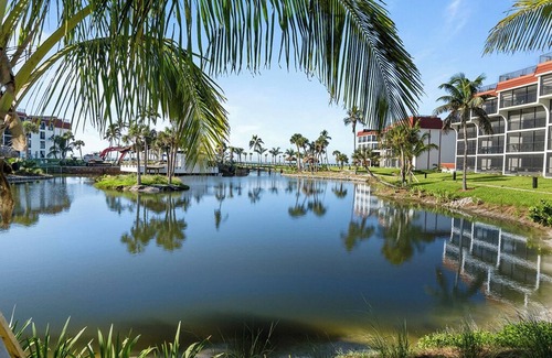 Sanibel Condo | Gulf-Front Escape with Private Rooftop Sundeck & Sweeping Sunset Views