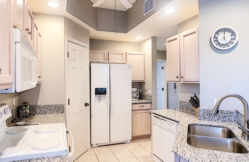 Iona Condo | Gulf Harbor Yacht and Country Club