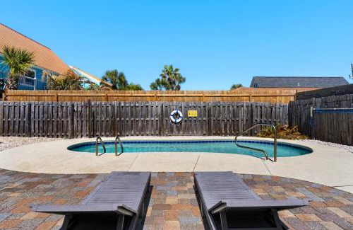 Crescent Beach House | Gulf Holiday Home