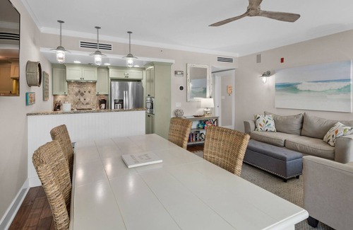 Gulf Place Condo | Gulf Place Unit w/Gulf Views & Amazing Amenities + Free Attraction Tickets!