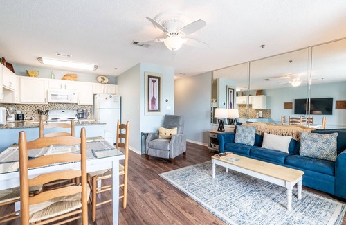 Crystal Beach Condo | Gulf view, direct beach access, heated pool, hot tub