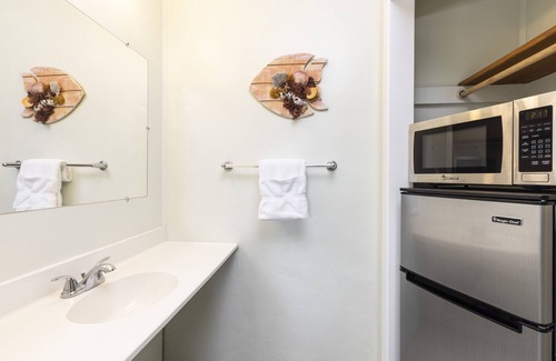 Marathon Hotel | Gulf View Waterfront Resort