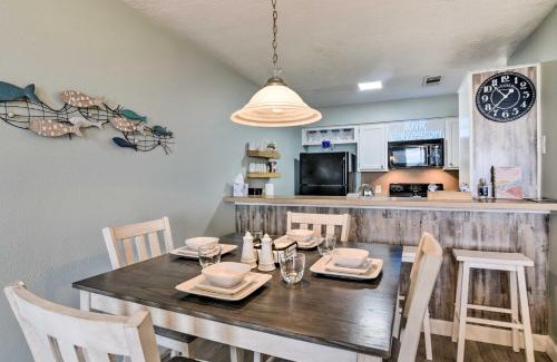 Galveston Apartment | Gulf Views and Patio Lovely Galveston Condo!